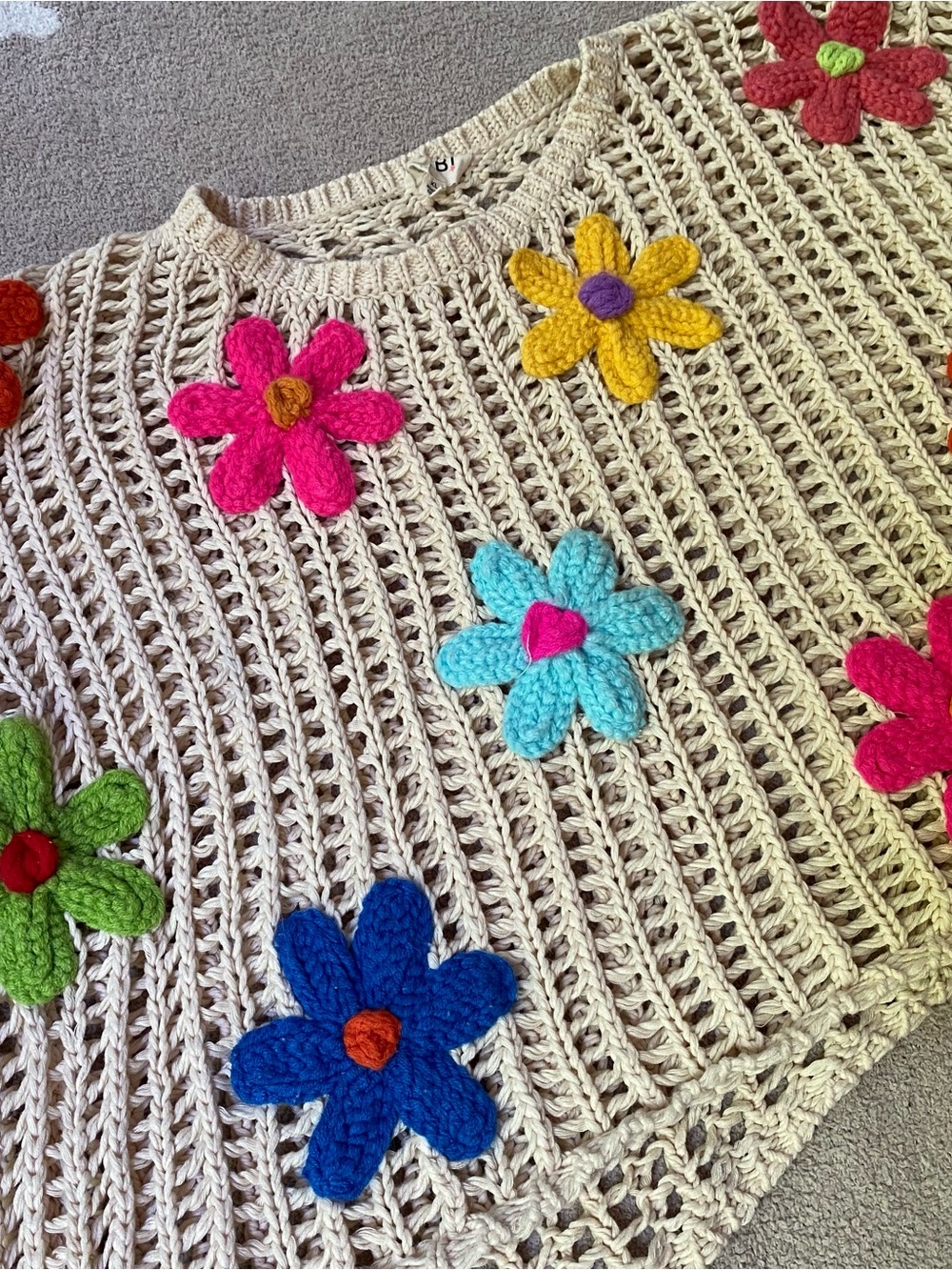 BIBI xl 100% cotton crochet flower top - Picture 5 of 11